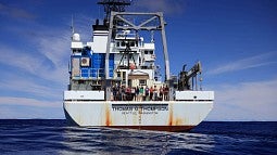 OIMB researchers on science vessel