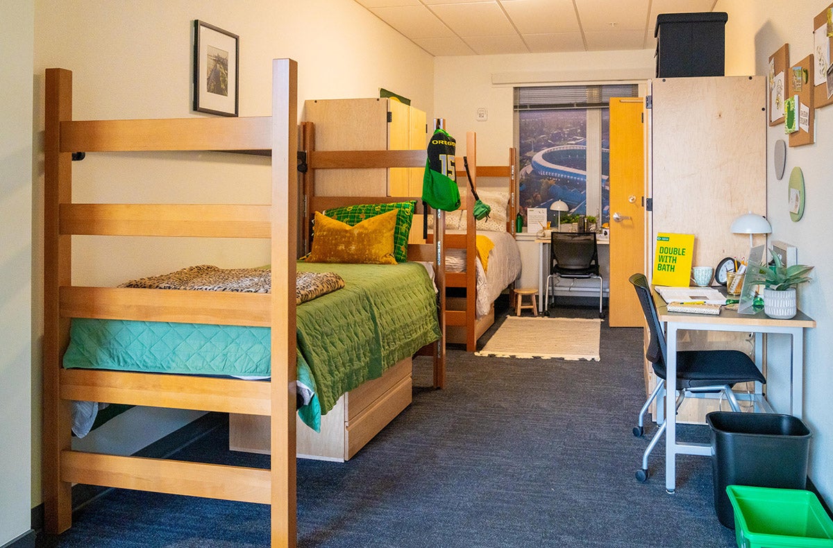 Model double room in Student Welcome Center