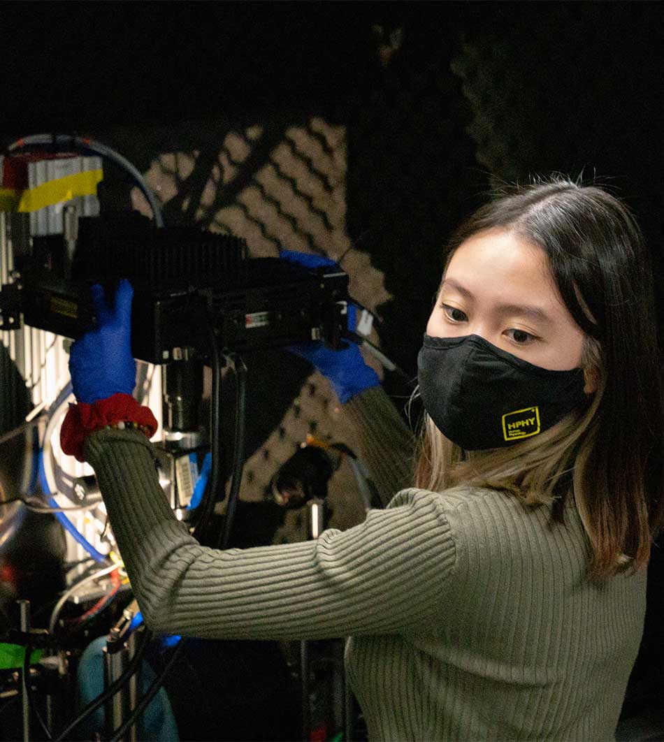 Minh Anh Nguyen working on equipment in a lab
