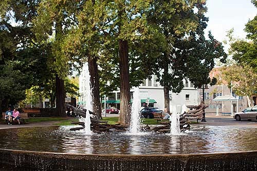 A fountain in downtown Eugene