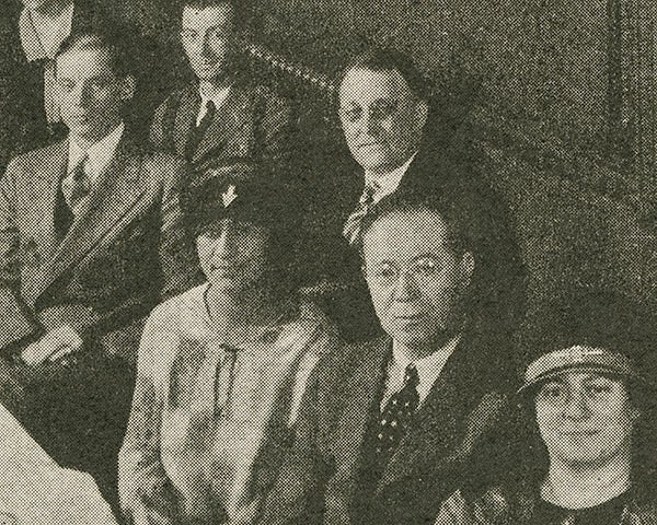 Mabel Byrd with UO President Arnold Bennett Hall and alumni in New York City in 1926 [From “New York Alumni Welcome Dr. Hall,” Old Oregon, December 1926, 13.]