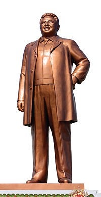 "Supreme Leader" Kim Jong-il's 75-foot statue overlooks Pyongyang. Photograph CC-by-NC-SA-3.0 Gabriel Britto