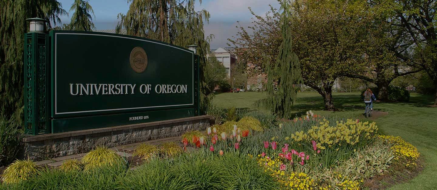 UO sign