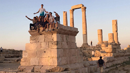 UO students at the Temple of Hercules in Amman, Jordan.