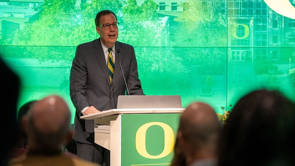 Incoming UO President Karl Scholz meets the UO community.