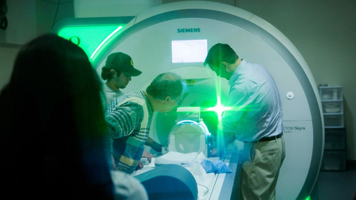 UO researchers at the MRI scanner at the Robert and Beverly Lewis Center for Neuroimaging