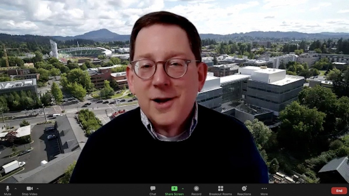 UO President Michael Schill during a Zoom class
