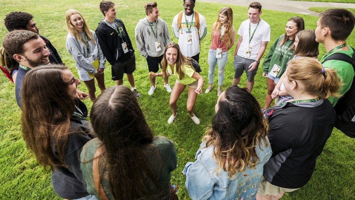 Team-bulding exercise during a UO orientation 