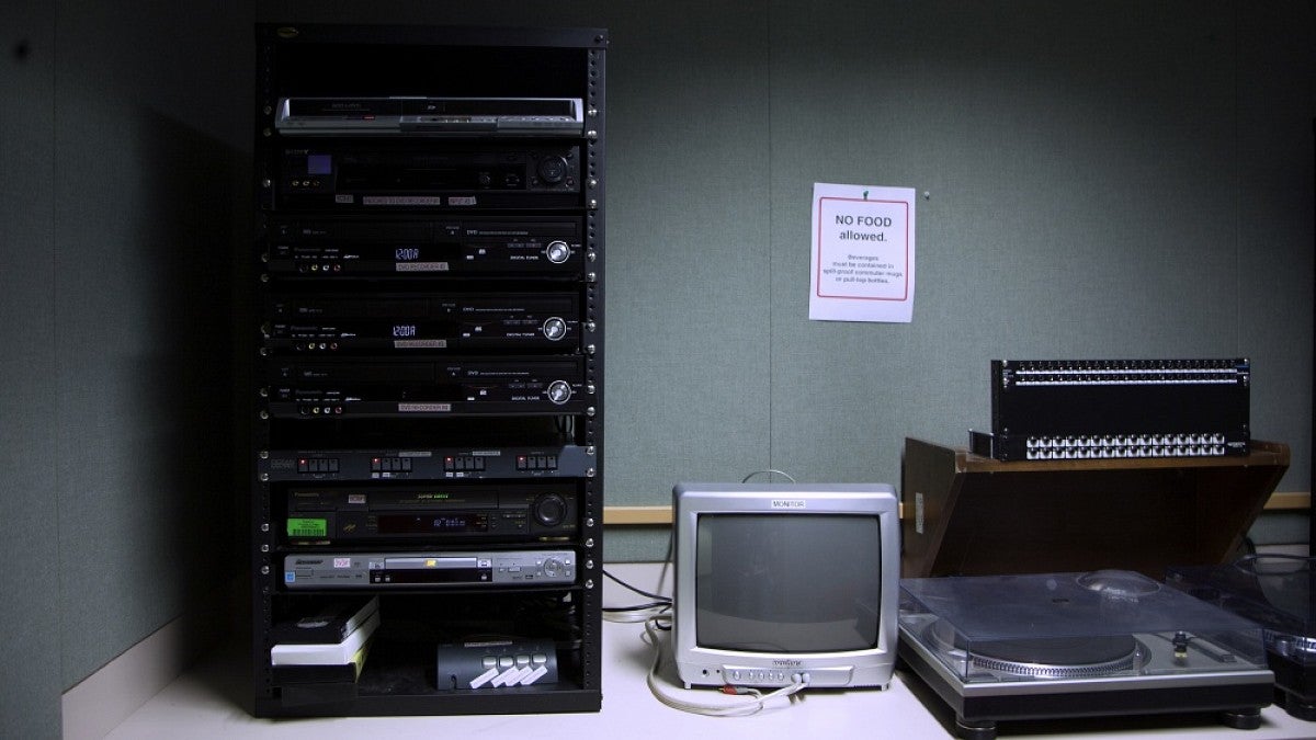 The digitization workstation in the Center for Media and Educational Technologies.