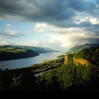 Columbia River Gorge photo by Ray Atkeson